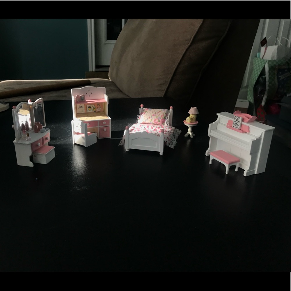 Pink Calico Critters Bedroom Set